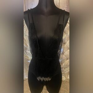 Victoria’s Secret black lace bodysuit L
